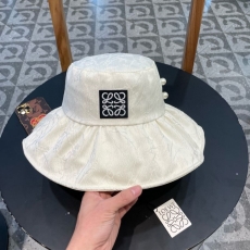 Loewe Caps